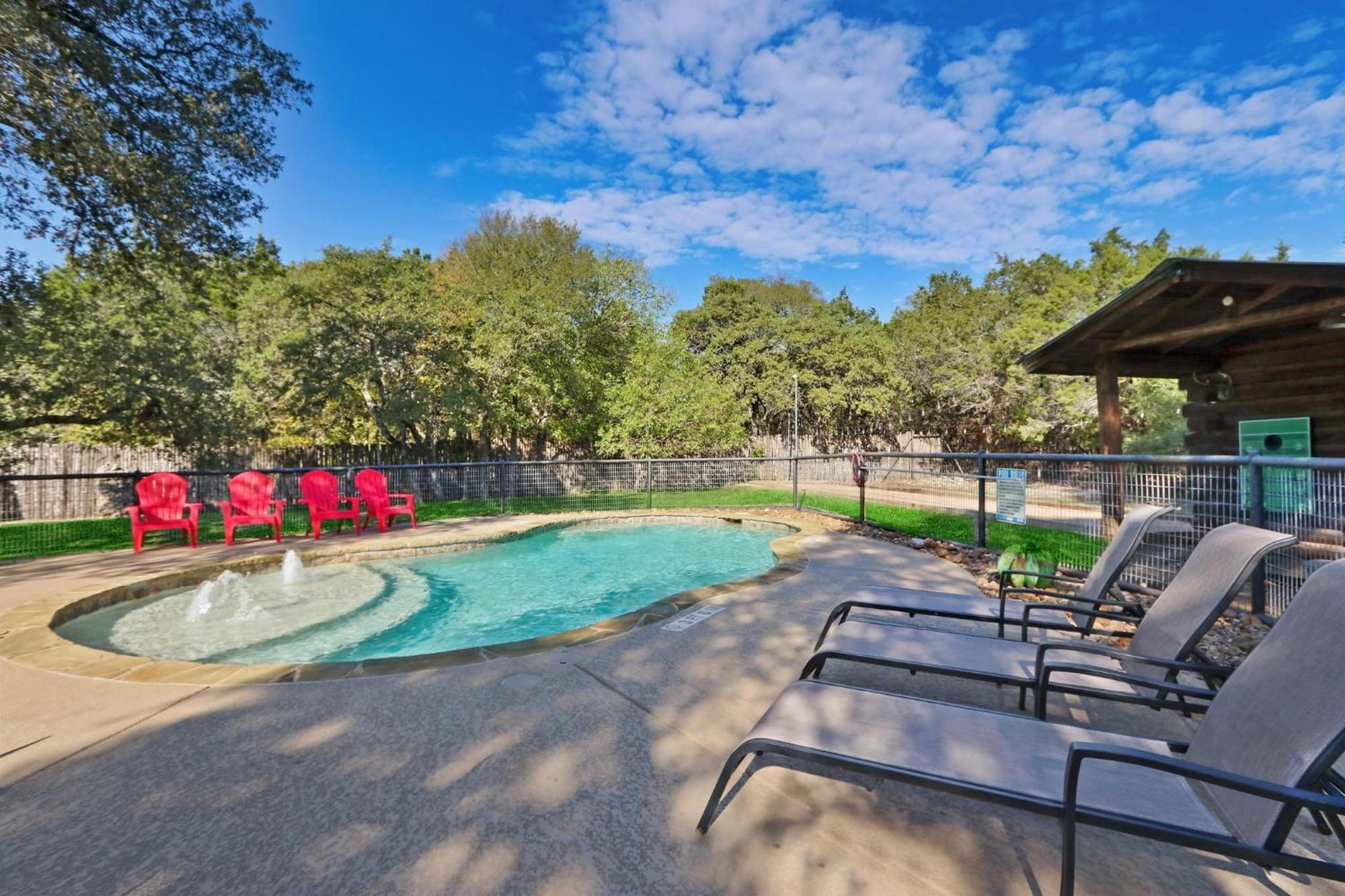 Wimberley Log Cabins Resort And Suites- Unit 7 المظهر الخارجي الصورة